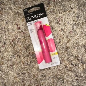 REVLON REVLON KISSIM
BALM 🩷🤍 💋